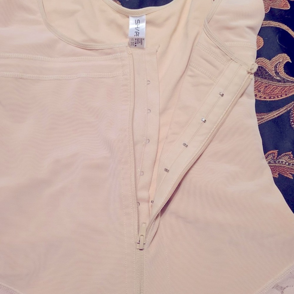 Faja - waist trainer, compression garment